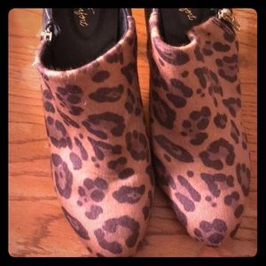 🇺🇸SOLD🇺🇸Leopard Booties